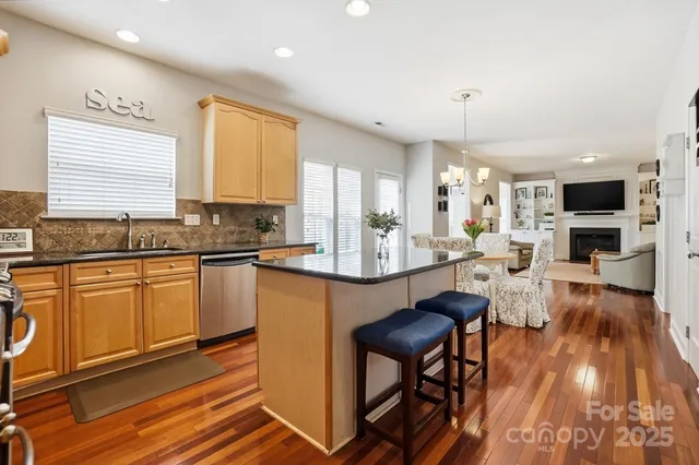 $670,000 | 6525 Heath Glen Drive, Mint Hill, NC 28227