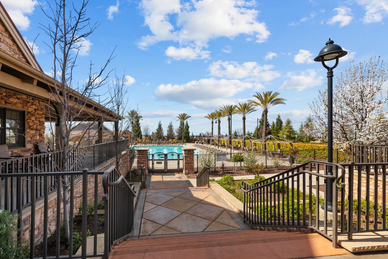 1528 Rpd Fls Lane Rocklin, CA 95765 - Photo 51 of 53
