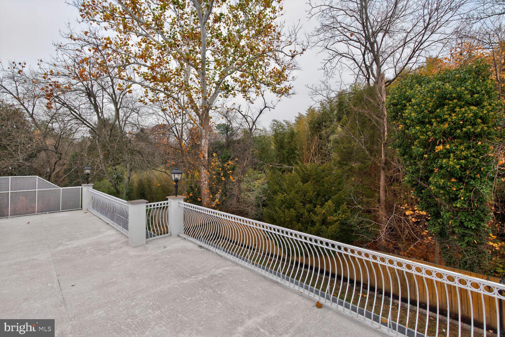 9715 Singleton Drive Bethesda, MD 20817 - Photo 33 of 56