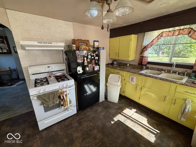 $109,900 | 2103 East Yale Avenue, Muncie, IN 47303