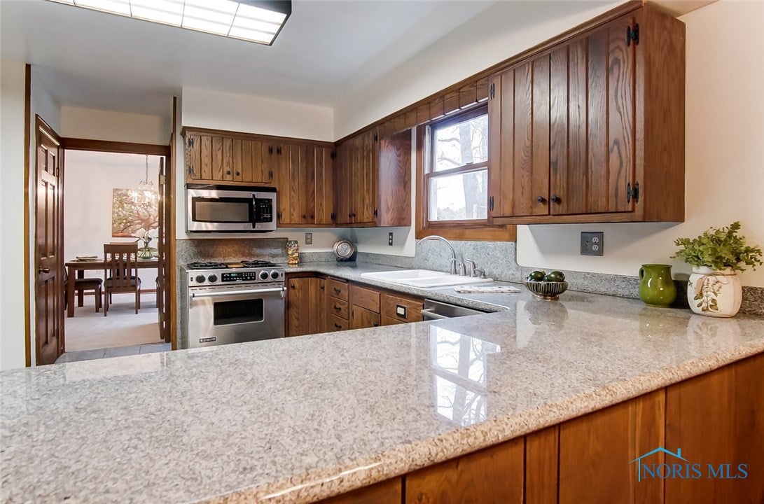 7515 Berridge Road Whitehouse, OH 43571 - Photo 10 of 36 Gallery Image 10
