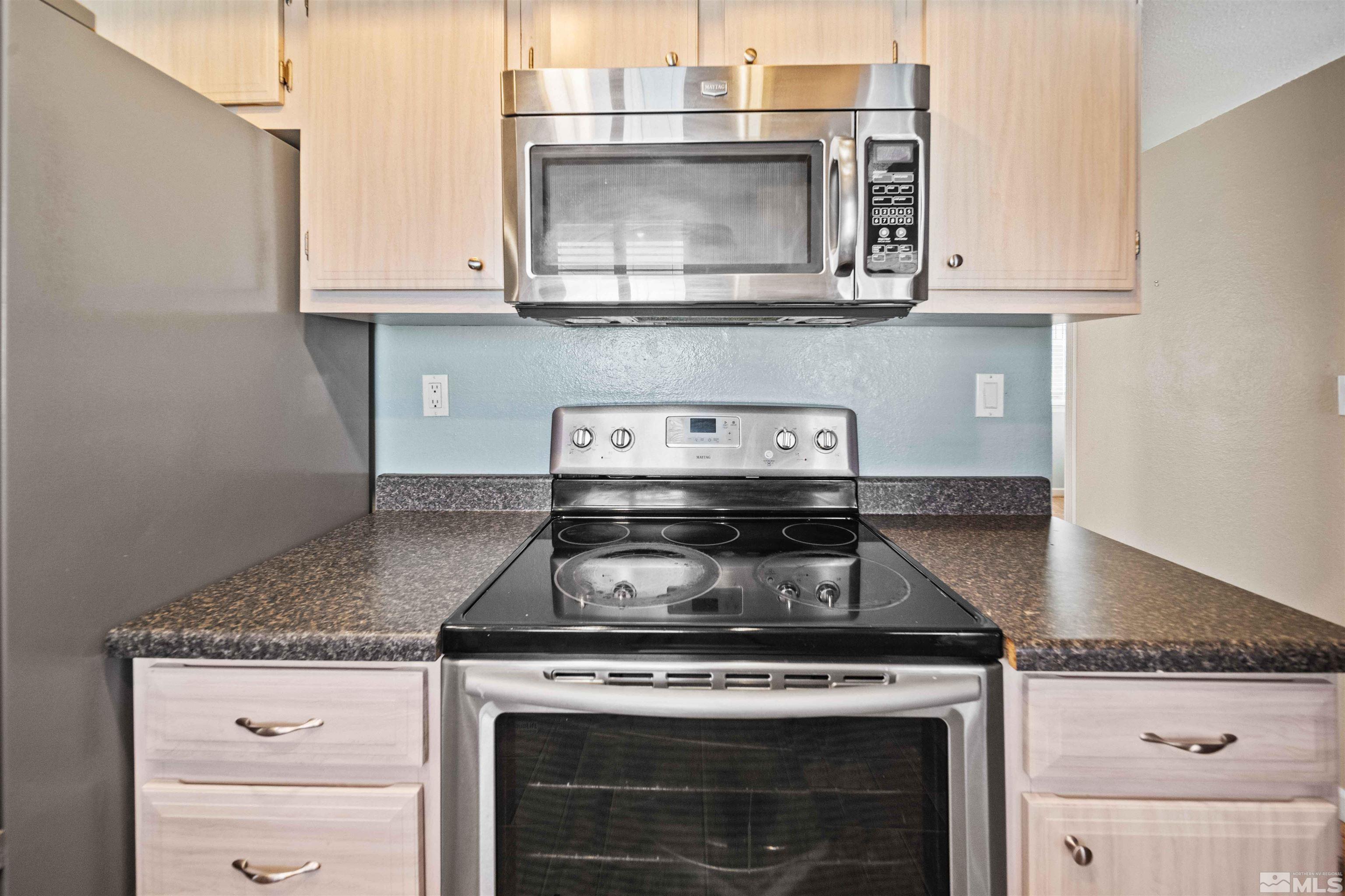 1103 Frontier Court Reno, NV 89503 - Photo 5 of 25 Photo 5