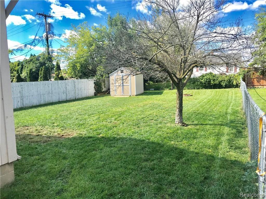 47111 Greenview Road Utica, MI 48317 - Photo 14 of 15 IMG_8192.jpg
