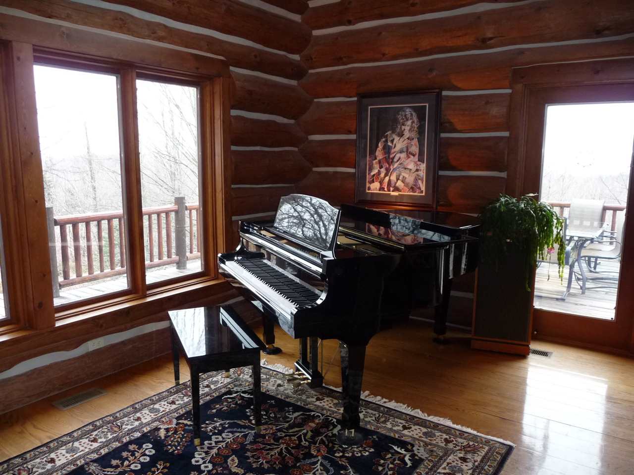 9976 East Grandview Road Traverse City, MI 49684 - Photo 9 of 60 1837755-8.JPG