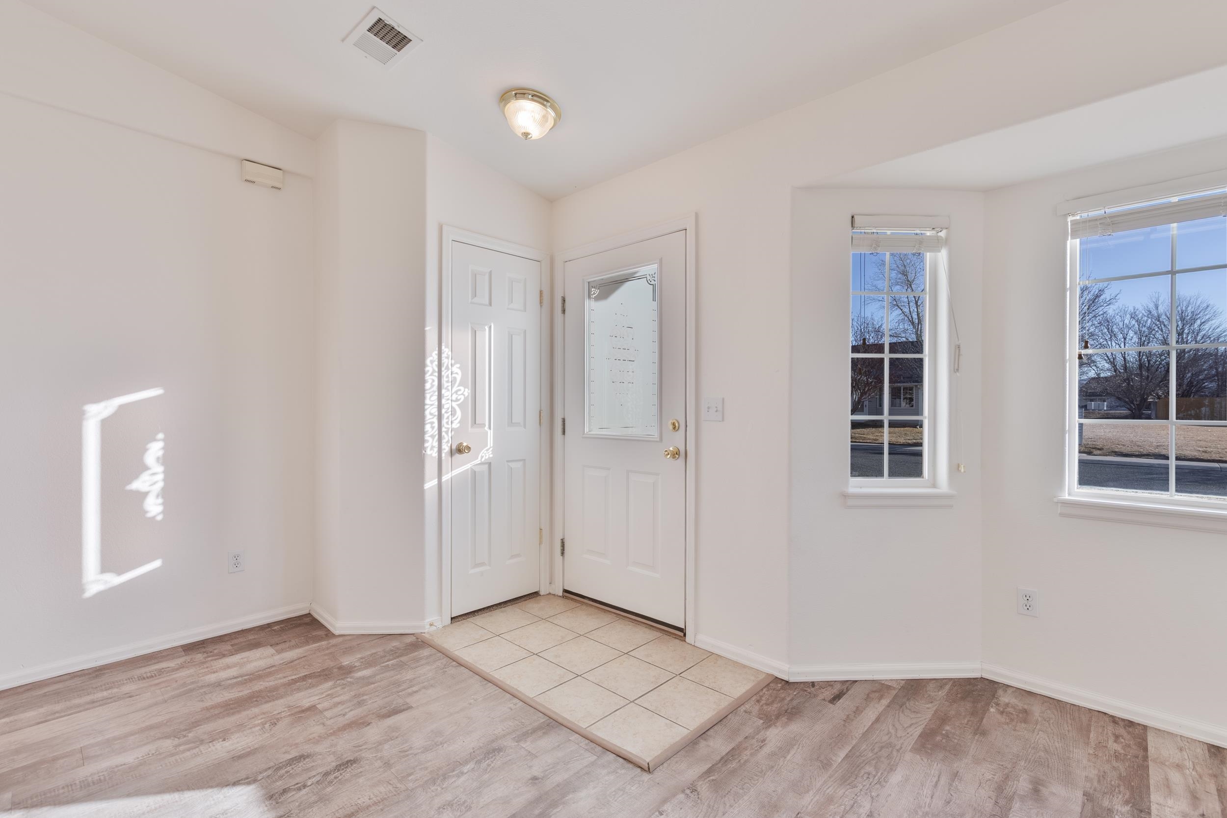 657 Springbrook Drive Grand Junction, CO 81504 - Photo 3 of 40