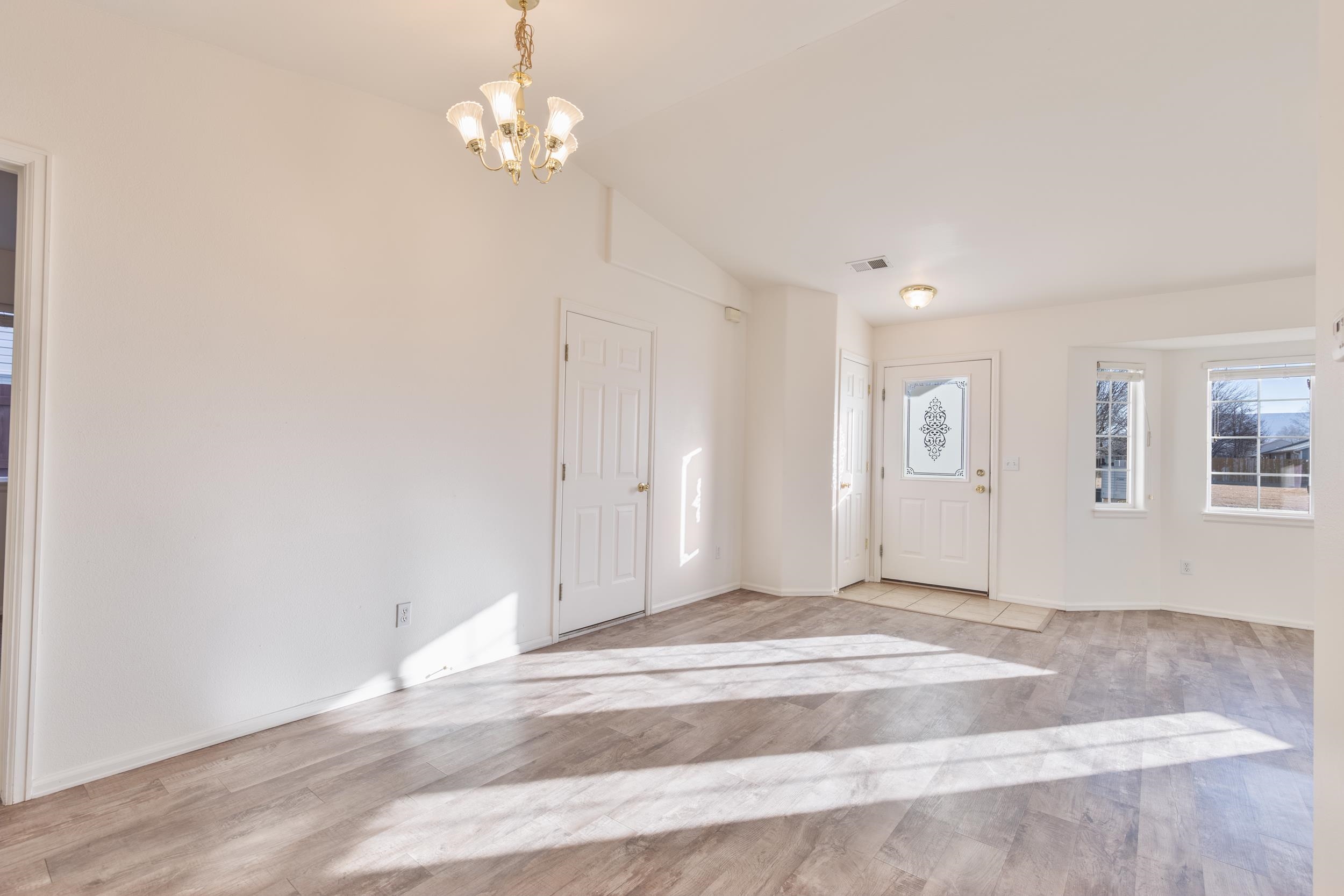 657 Springbrook Drive Grand Junction, CO 81504 - Photo 7 of 40