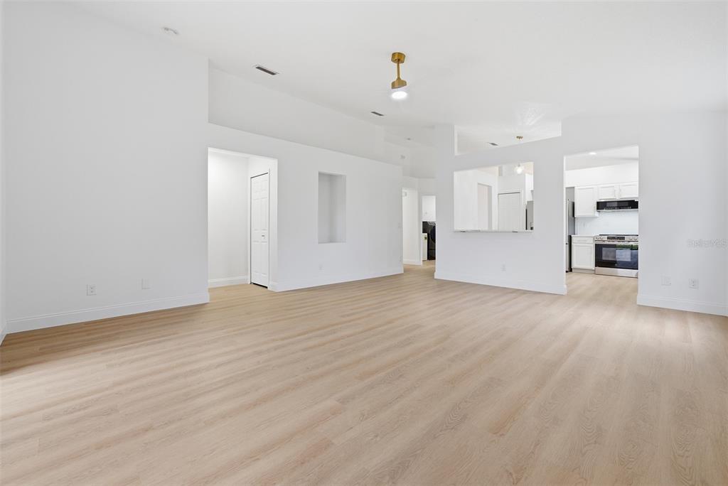 4534 Cabbage Key Terrace Bradenton, FL 34203 - Photo 15 of 33 a view of empty room with wooden floor