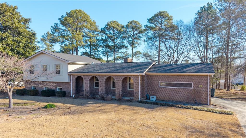 115 Windsor Drive Calhoun, GA 30701 - Photo 2 of 48