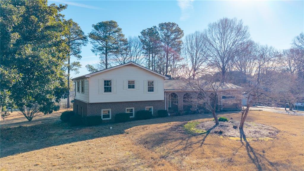 115 Windsor Drive Calhoun, GA 30701 - Photo 3 of 48