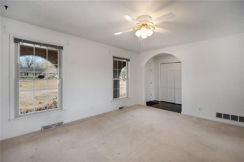 115 Windsor Drive Calhoun, GA 30701 - Photo 10 of 48