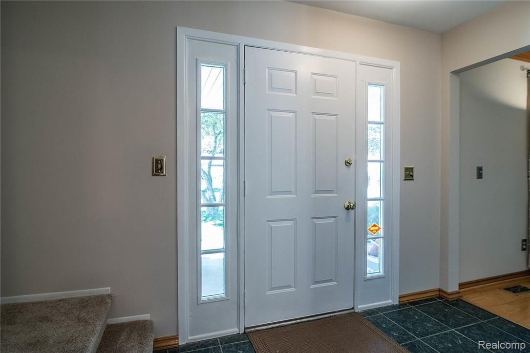 45308 Rector Drive Canton, MI 48188 - Photo 6 of 46 dsc_6712.jpg