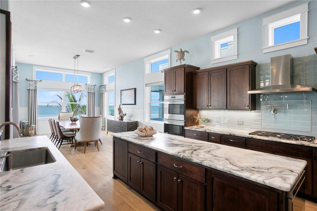 15612 Gulf Boulevard Redington Beach, FL 33708 - Photo 15 of 92