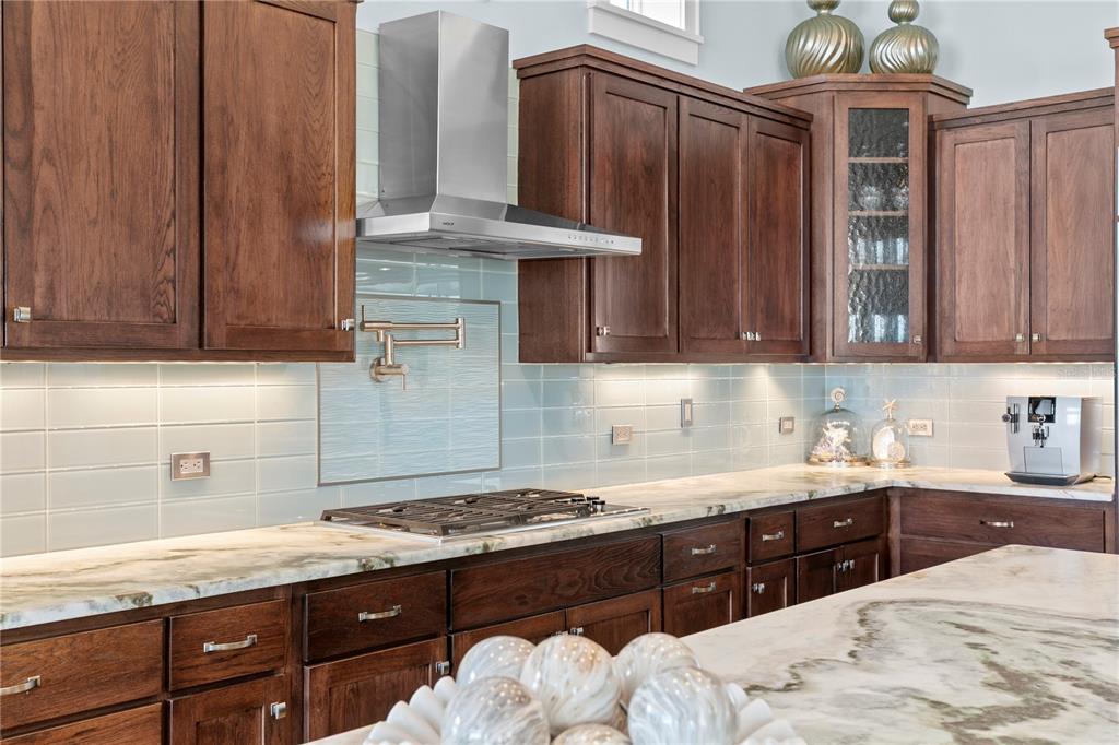 15612 Gulf Boulevard Redington Beach, FL 33708 - Photo 16 of 92