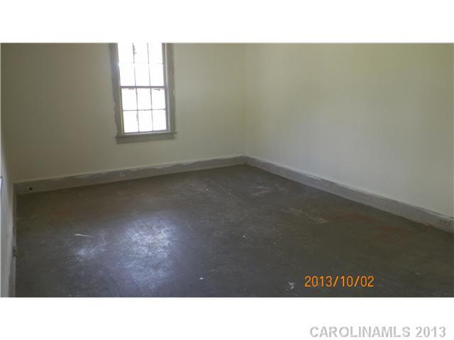 224 Redfearn Street Chesterfield, SC 29709 - Photo 2 of 4 Gallery Image 2