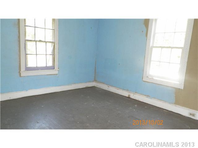 224 Redfearn Street Chesterfield, SC 29709 - Photo 3 of 4 Gallery Image 3