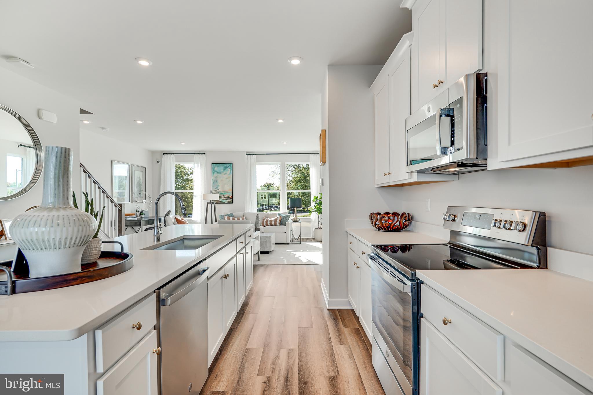 2102 Acadia Road Herndon, VA 20170 - Photo 13 of 46 Gallery Image 13