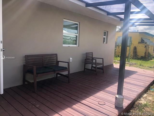 522 Roberts Road Homestead, FL 33030 - Photo 7 of 17 Gallery Image 7