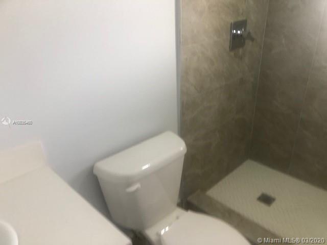522 Roberts Road Homestead, FL 33030 - Photo 9 of 17 Gallery Image 9