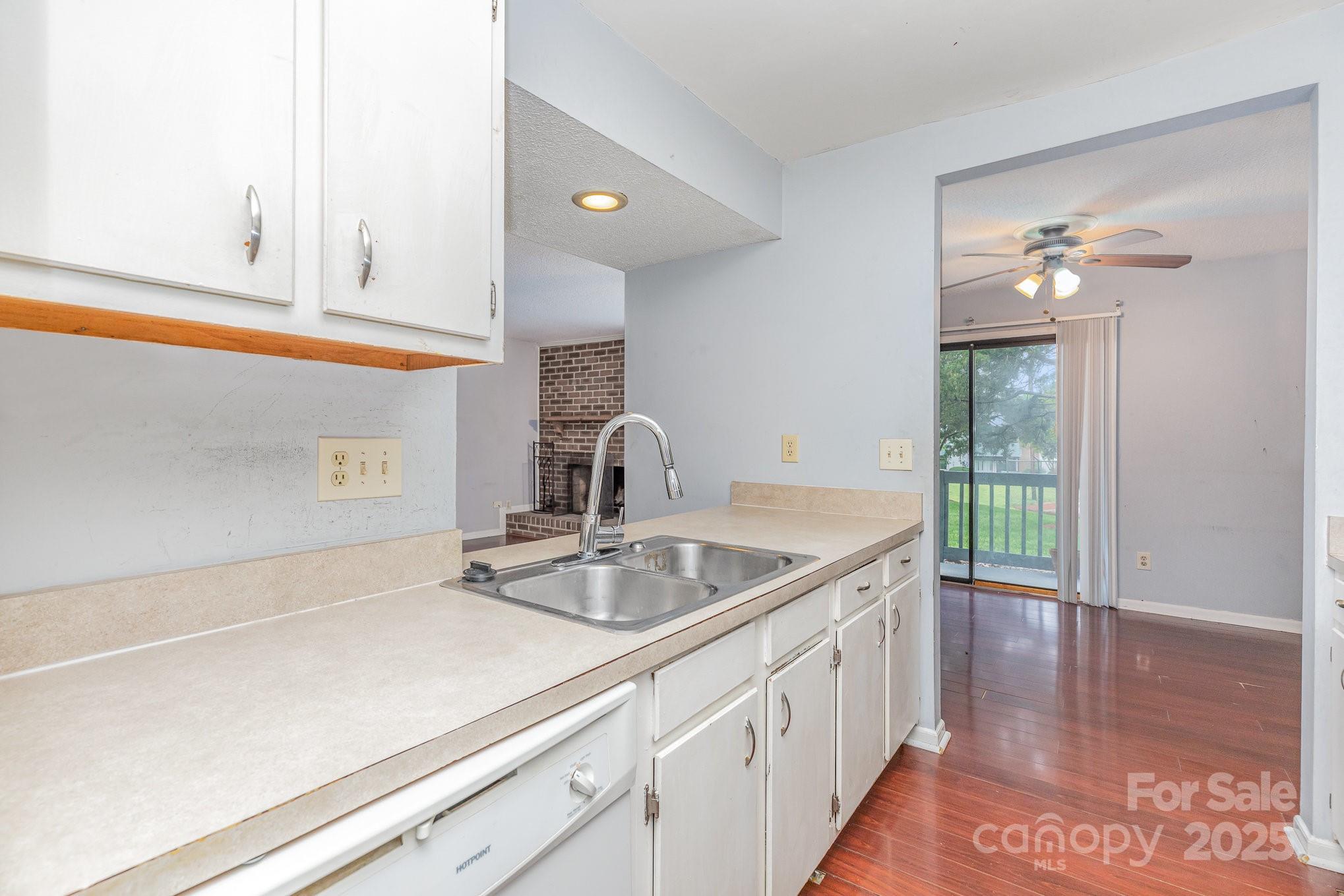 10967 Harrowfield Road Charlotte, NC 28226 - Photo 11 of 31 Gallery Image 11