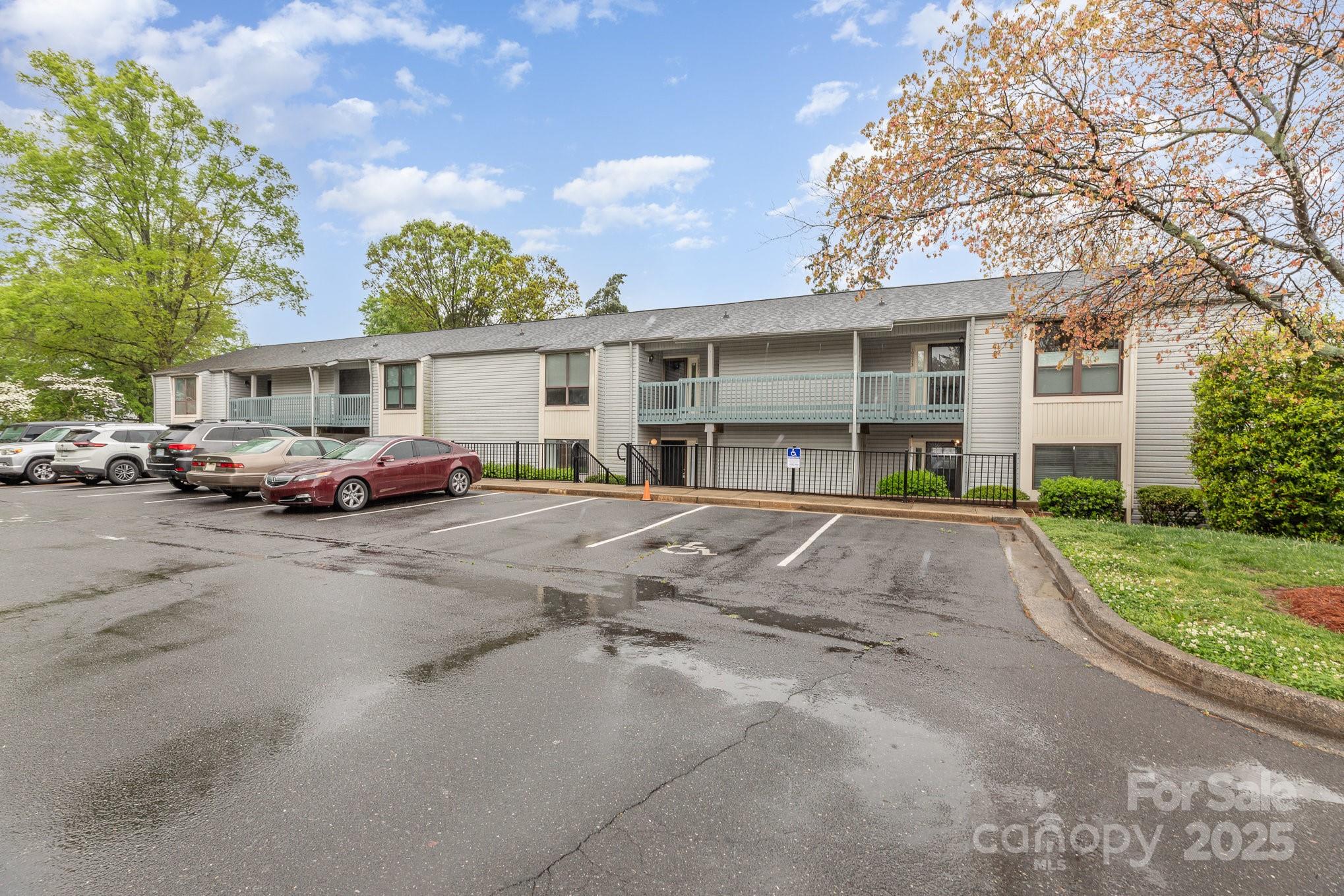 10967 Harrowfield Road Charlotte, NC 28226 - Photo 2 of 31 Gallery Image 2