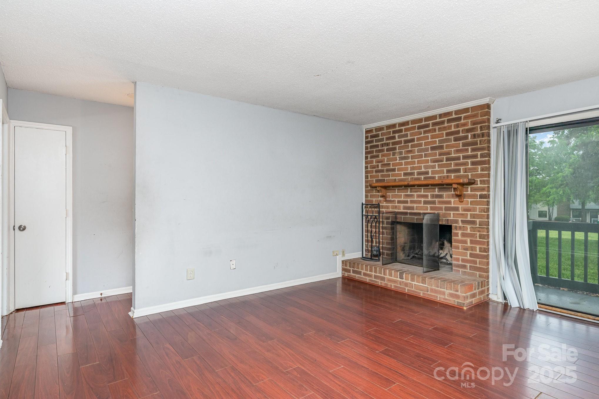 10967 Harrowfield Road Charlotte, NC 28226 - Photo 3 of 31 Gallery Image 3