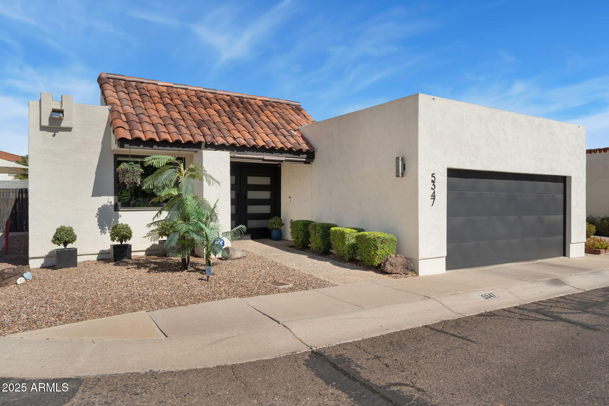 5347 North 2nd Drive Phoenix, AZ 85013 - Photo 2 of 40 2-web-or-mls-DSC_3002