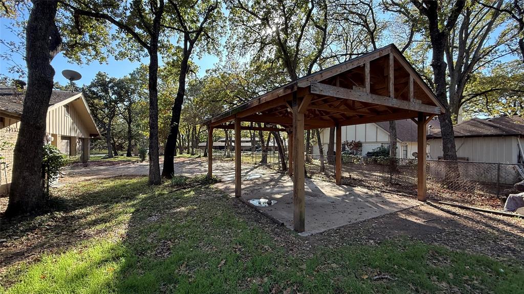 3309 Hollow Creek Road Arlington, TX 76001 - Photo 6 of 40