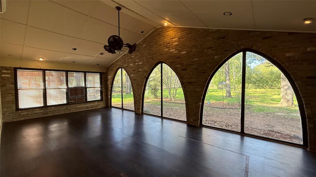3309 Hollow Creek Road Arlington, TX 76001 - Photo 10 of 40