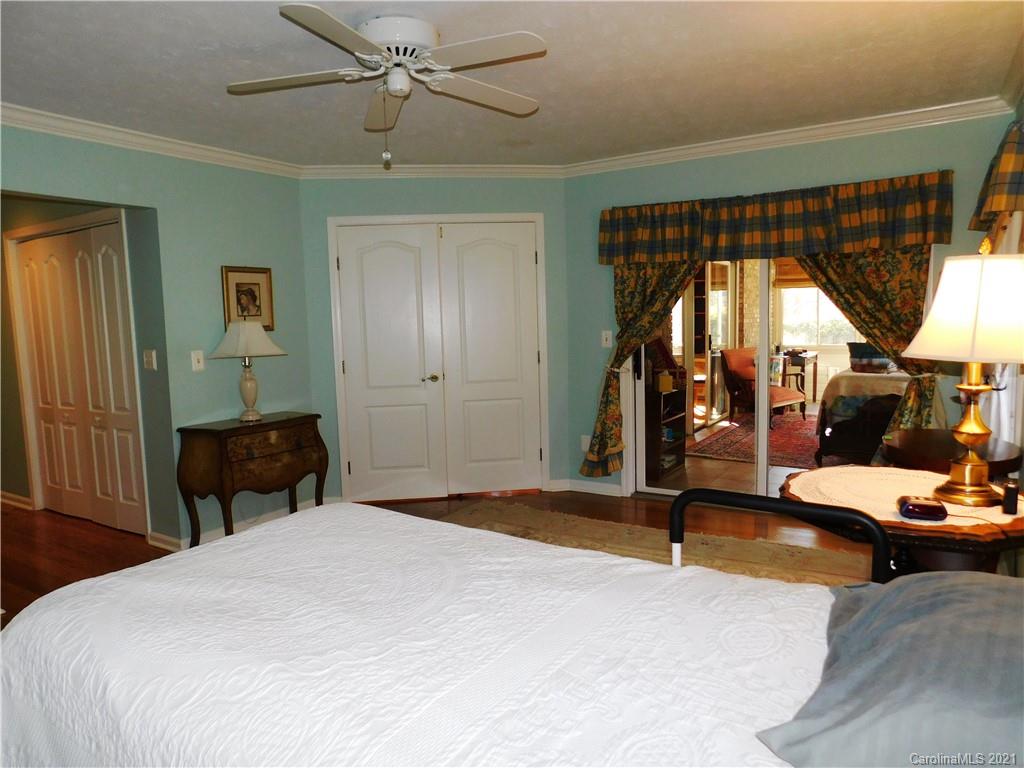 935 Kanuga Road Hendersonville, NC 28739 - Photo 13 of 25 Gallery Image 13