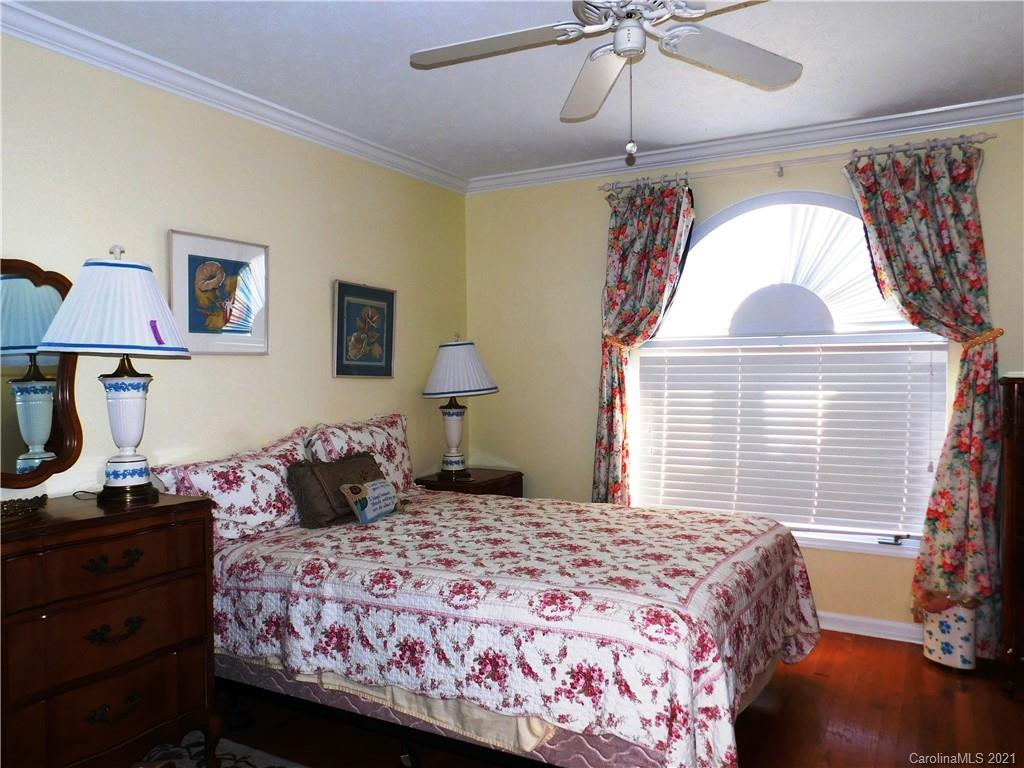 935 Kanuga Road Hendersonville, NC 28739 - Photo 17 of 25 Gallery Image 17