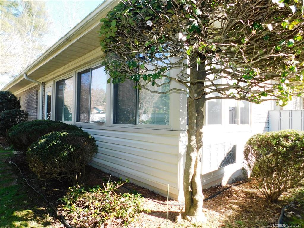 935 Kanuga Road Hendersonville, NC 28739 - Photo 22 of 25 Gallery Image 22