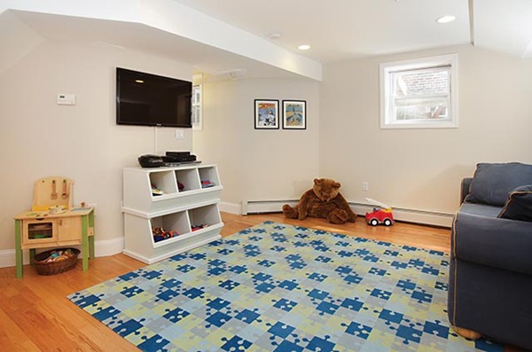 231 Freeman Street, Unit 1 Brookline, MA 02446 - Photo 6 of 9