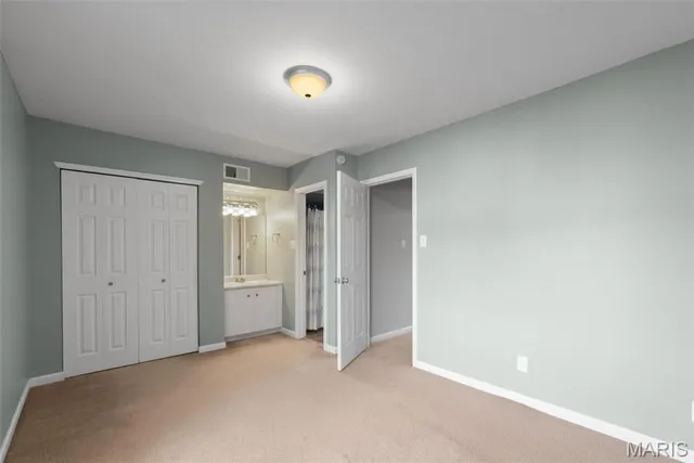 $189,000 | 1178 Rue La Chelle Walk, Unit 1178, Creve Coeur, MO 63141