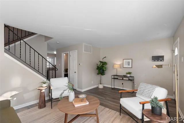 $189,000 | 1178 Rue La Chelle Walk, Unit 1178, Creve Coeur, MO 63141