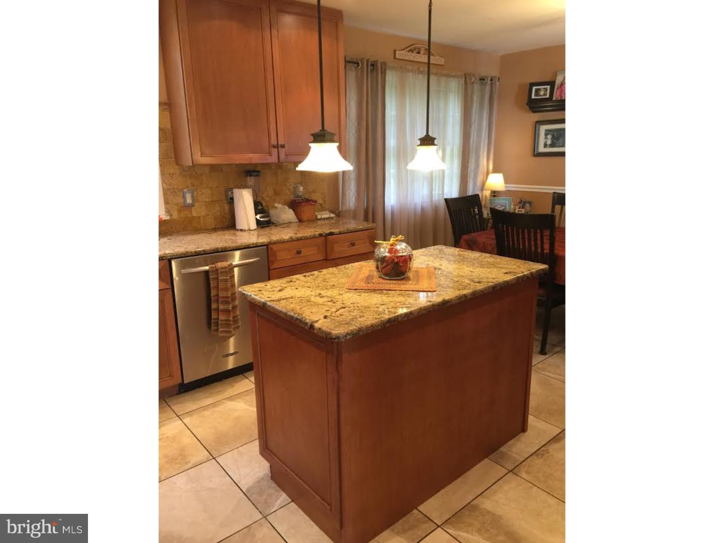 327 Summit Road Media, PA 19063 - Photo 4 of 16