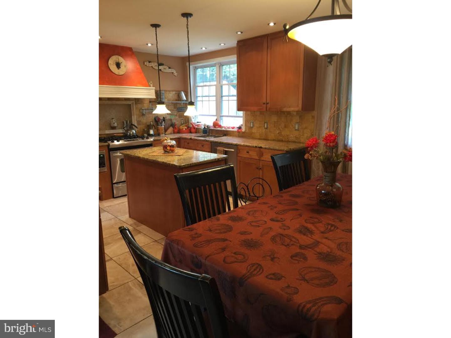 327 Summit Road Media, PA 19063 - Photo 5 of 16