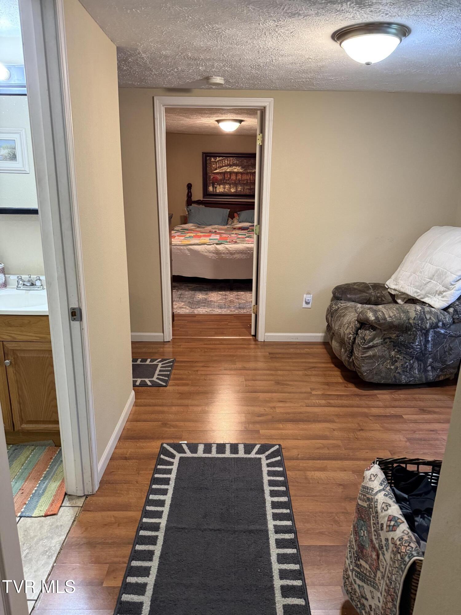 5209 Spotswood Road Norton, VA 24273 - Photo 9 of 31 20