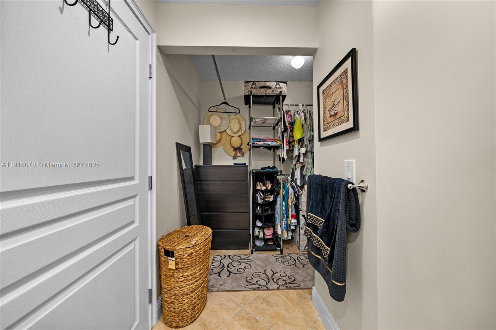 200 Diplomat Parkway, Unit 732 Hallandale Beach, FL 33009 - Photo 16 of 35 a view of entryway