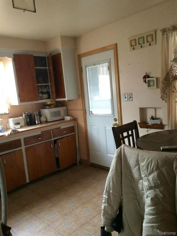 5280 Alter Road Detroit, MI 48224 - Photo 7 of 17