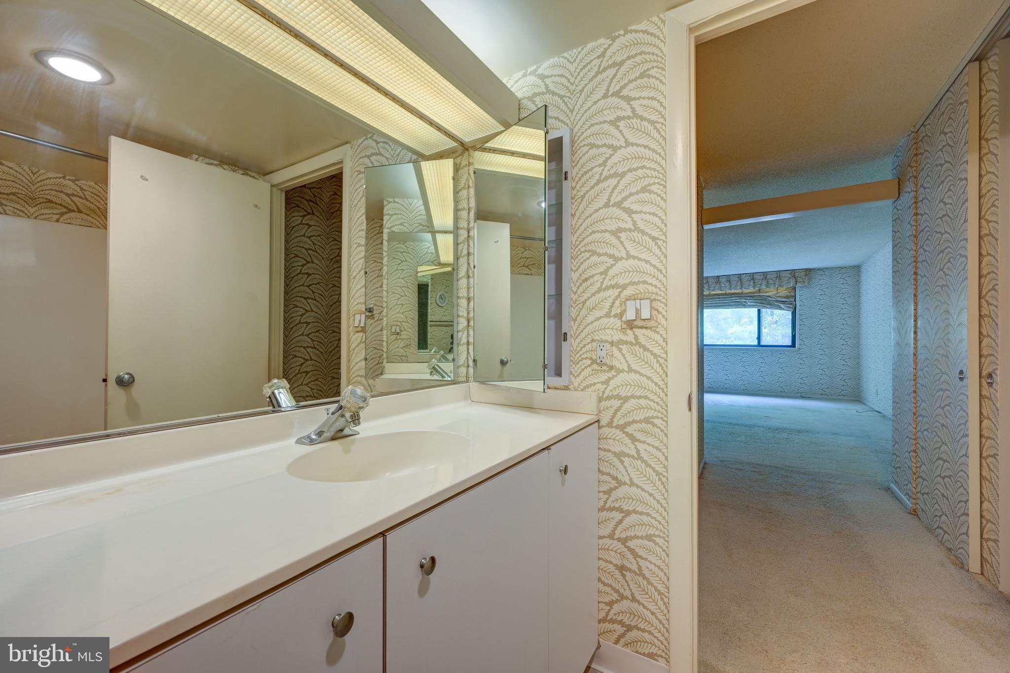 111 Hamlet Hill Road, Unit 212 Baltimore, MD 21210 - Photo 29 of 51 Gallery Image 29