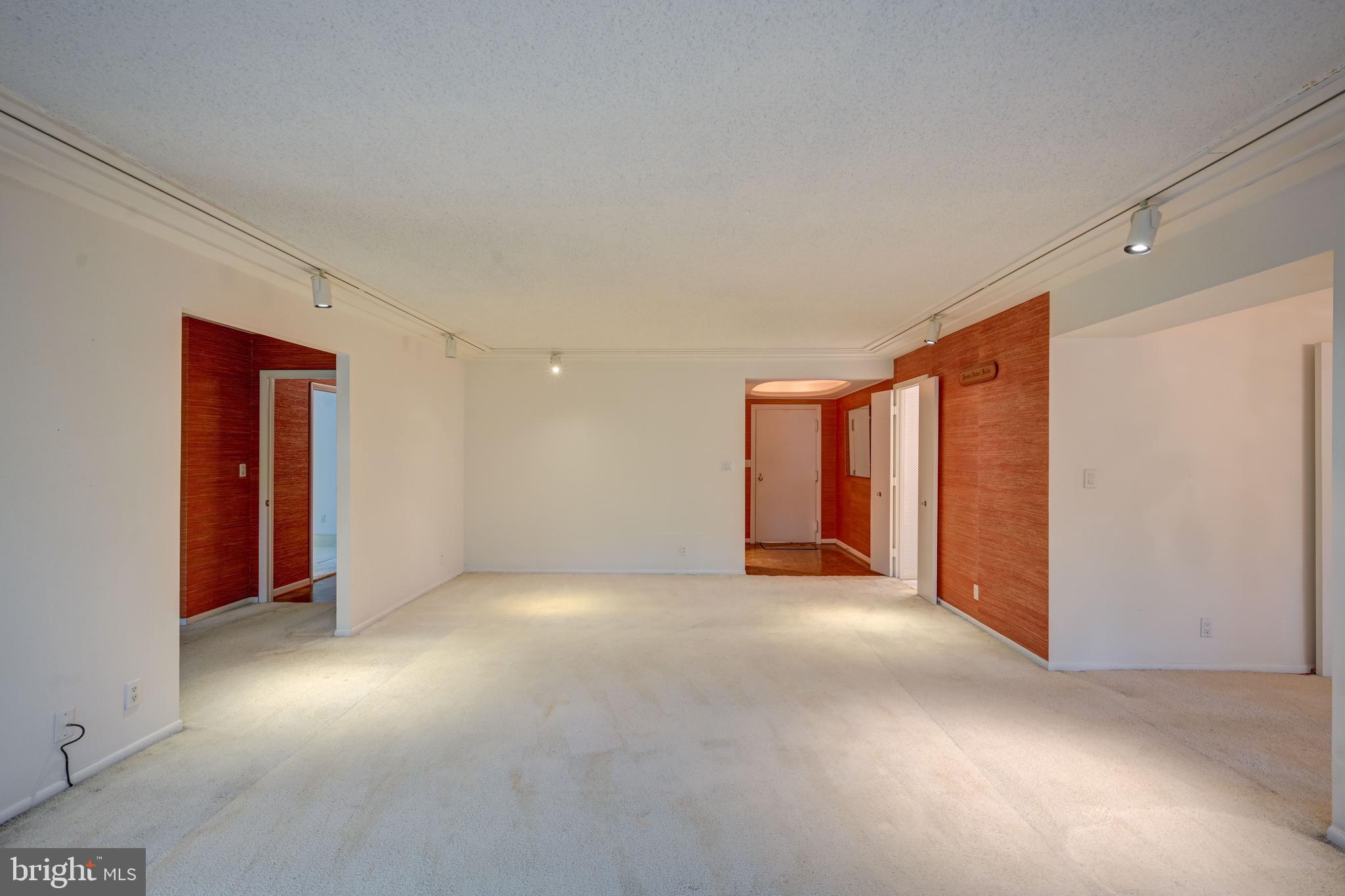 111 Hamlet Hill Road, Unit 212 Baltimore, MD 21210 - Photo 8 of 51 Gallery Image 8