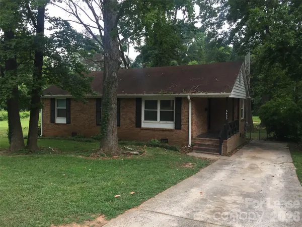 $1,600 | 5433 Dolphin Lane, Charlotte, NC 28215