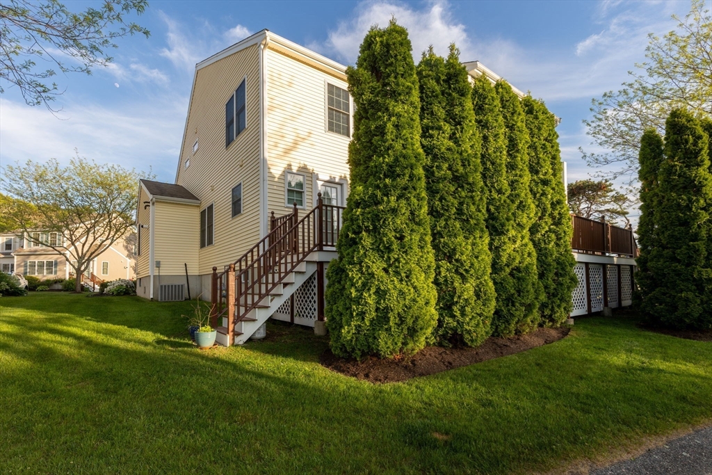 3 Carleton Street, Unit 3 Wareham, MA 02558 - Photo 6 of 41