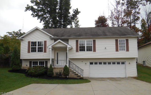 1987 West Ridgewood Drive Cleveland, OH 44134 - Photo 1 of 20