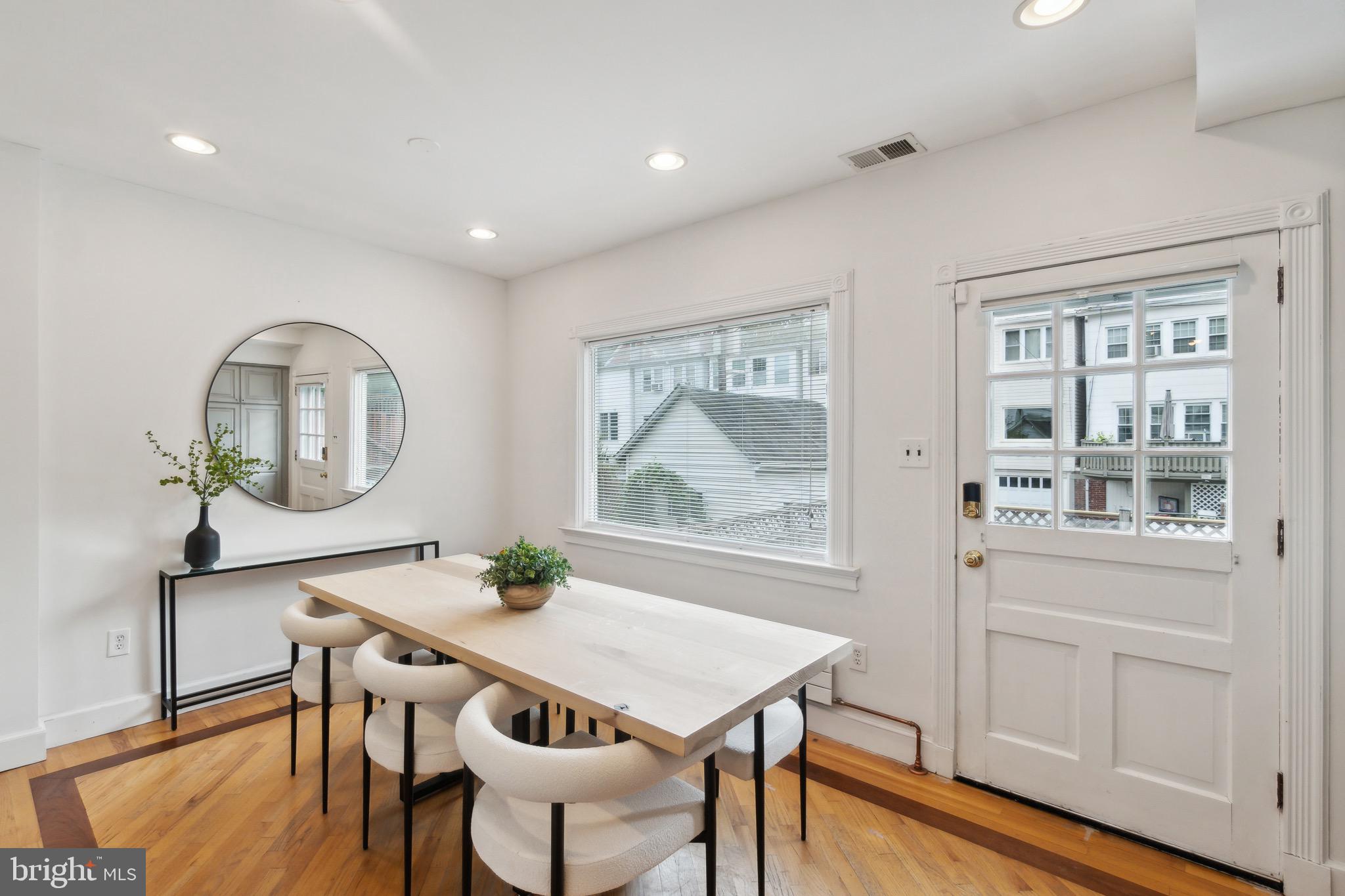2434 Tunlaw Road Northwest Washington, DC 20007 - Photo 17 of 42
