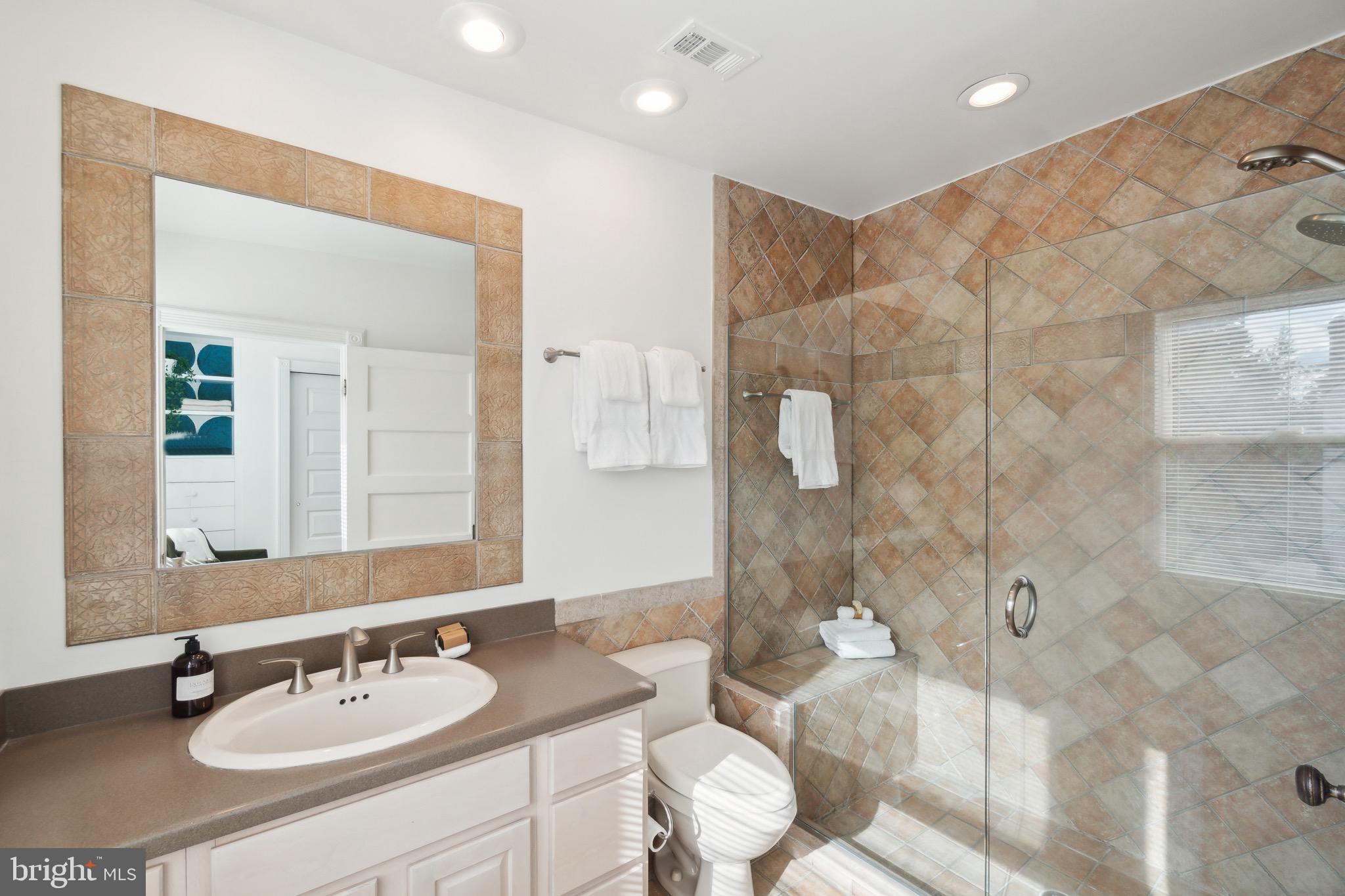 2434 Tunlaw Road Northwest Washington, DC 20007 - Photo 25 of 42