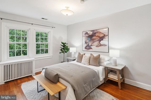 $1,319,500 | 2434 Tunlaw Road Northwest, Washington, DC 20007