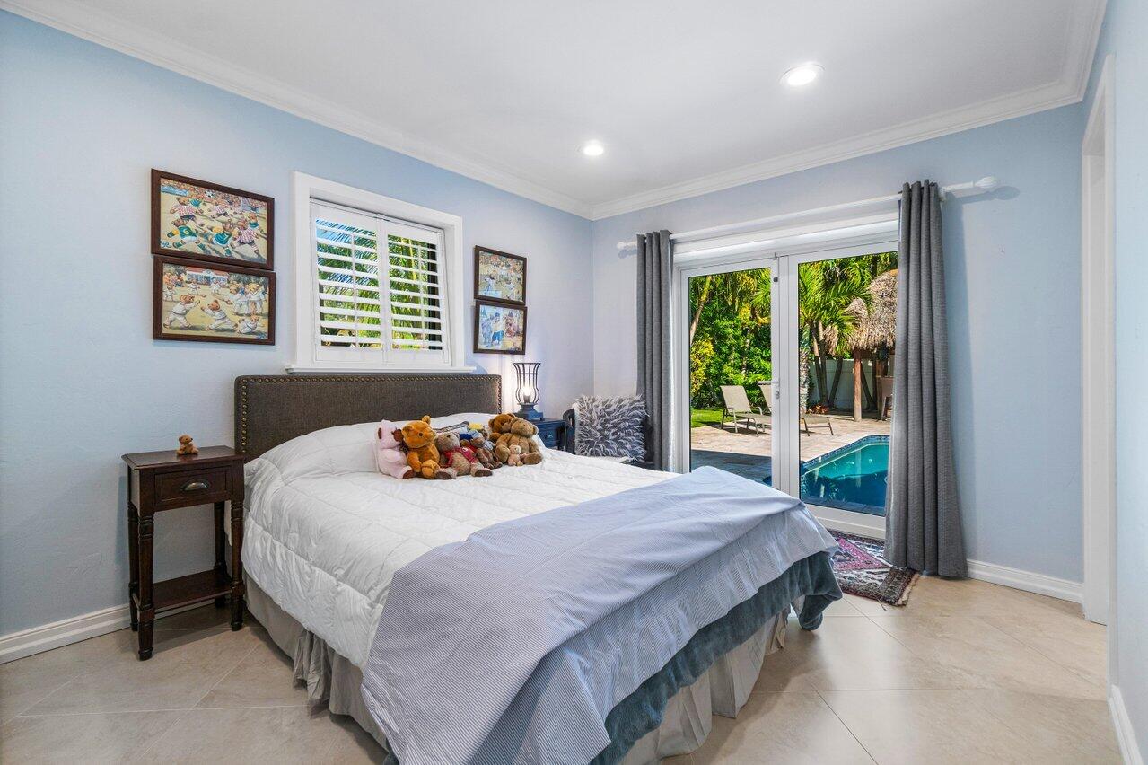 605 Northwest 10th Court Boca Raton, FL 33486 - Photo 17 of 30 Guest suite with a view! su