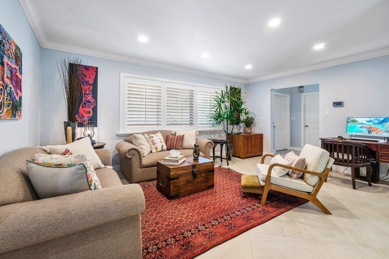 605 Northwest 10th Court Boca Raton, FL 33486 - Photo 4 of 30 Welcome home!