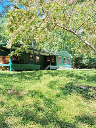 $299,000 | 521 Sunnyside Road, Hiawassee, GA 30546